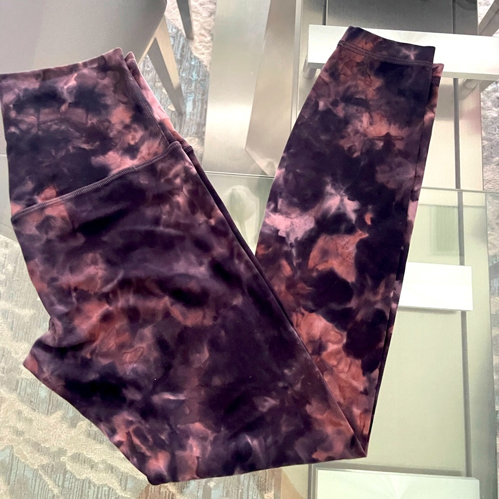 Lululemon align 28" size 4 excellent condition.